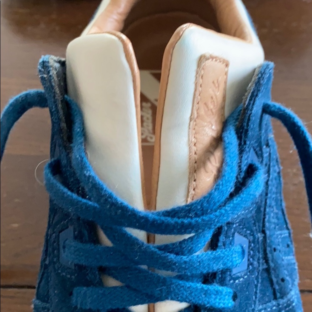 sneakers - Picture 4 of 4